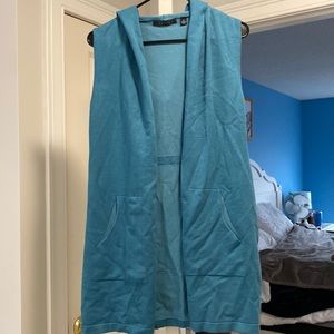 Size small, Cyrus women’s hooded sweater vest.